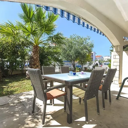 Sunny Terrace *